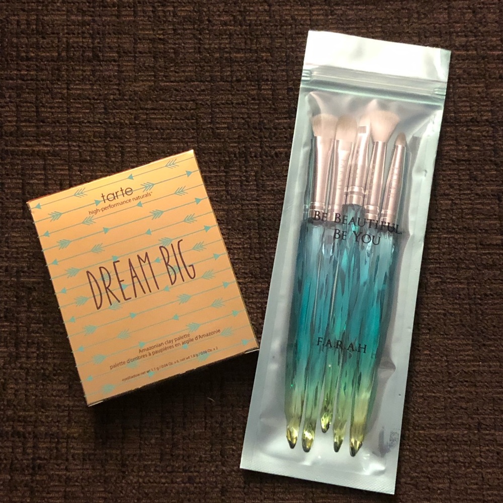 🔥 NEW Tarte eyeshadow palette and brushes set